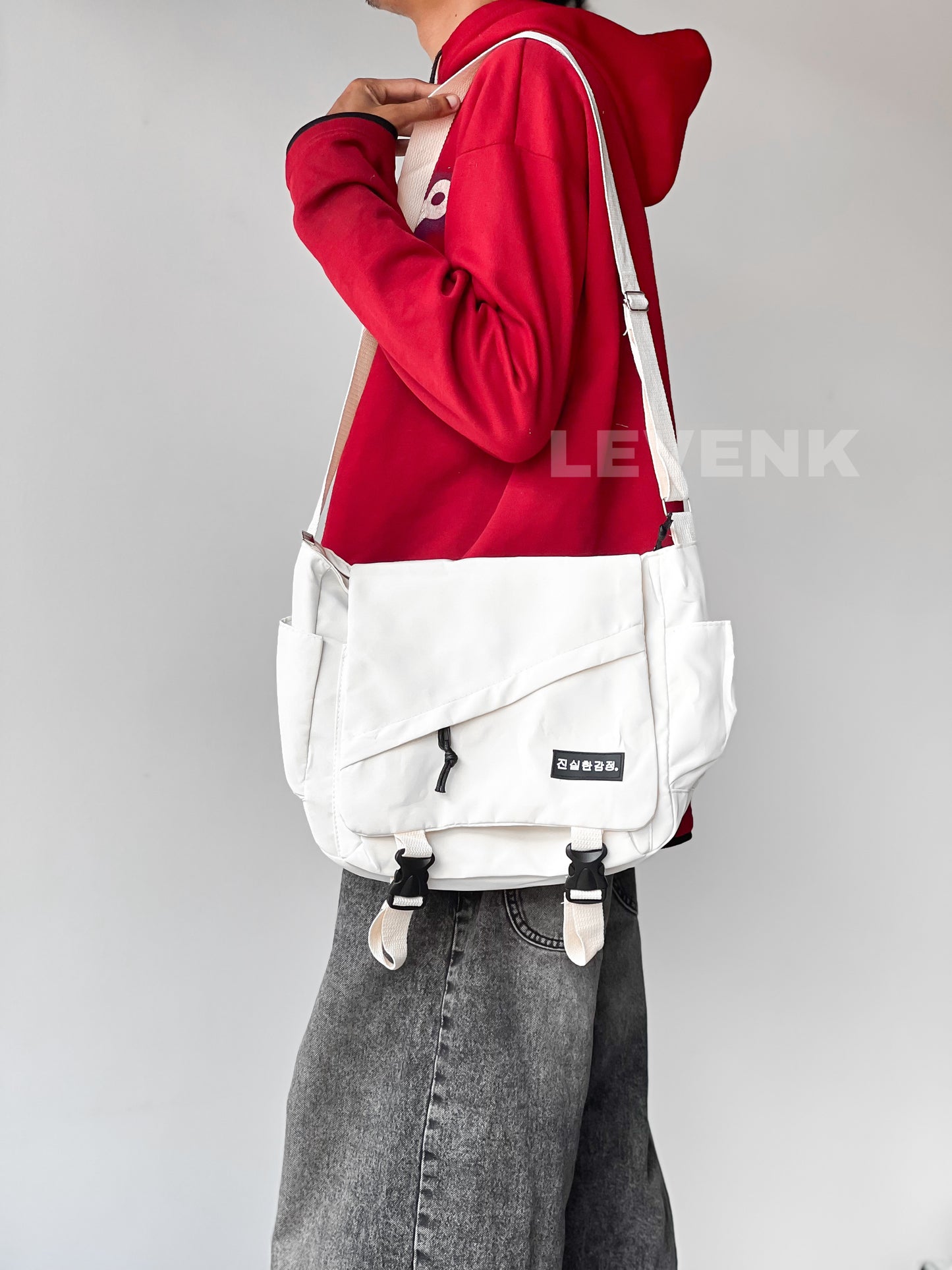 Cosmic Sta white Messenger