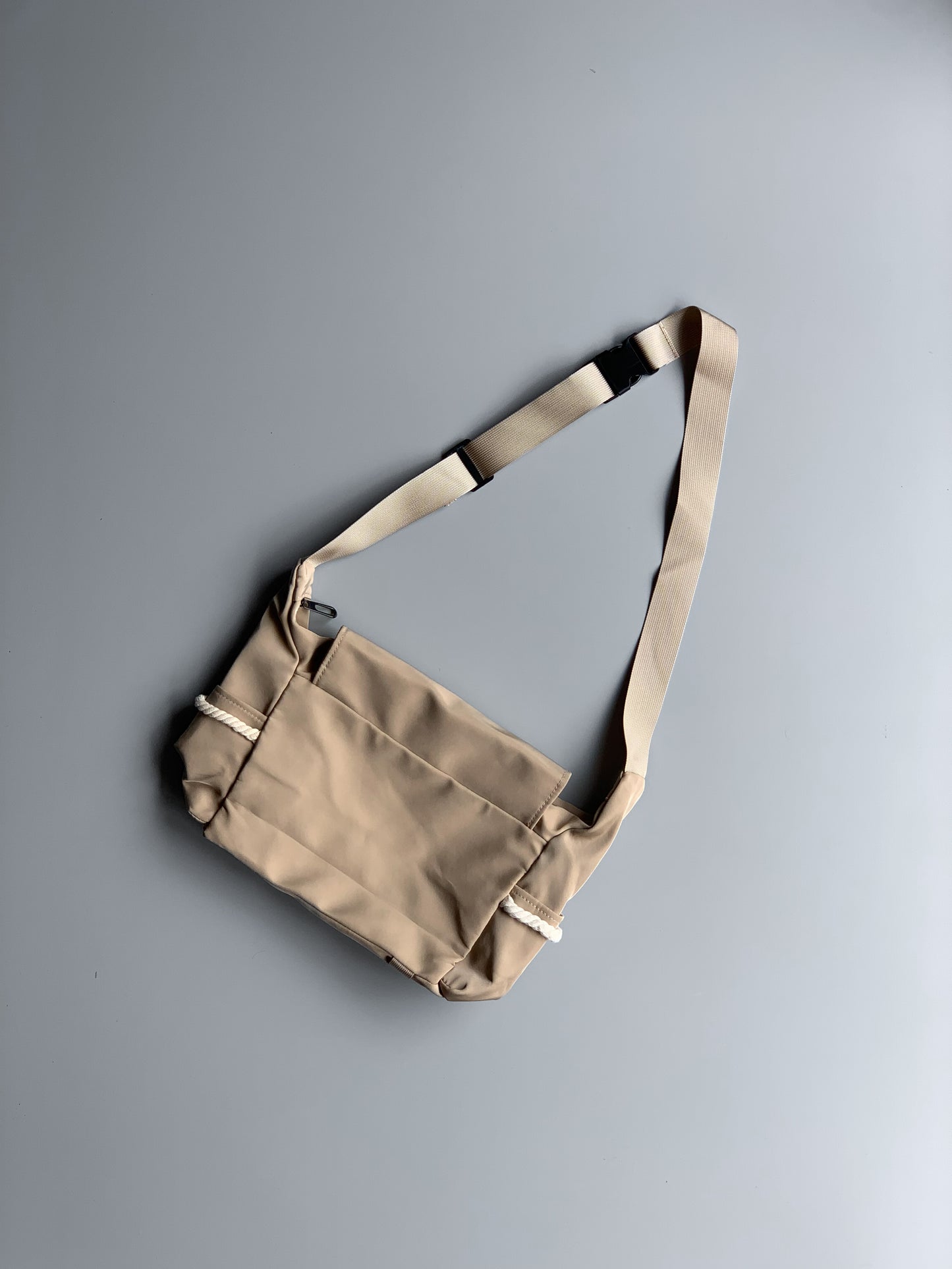Milo Imp Messenger Bag