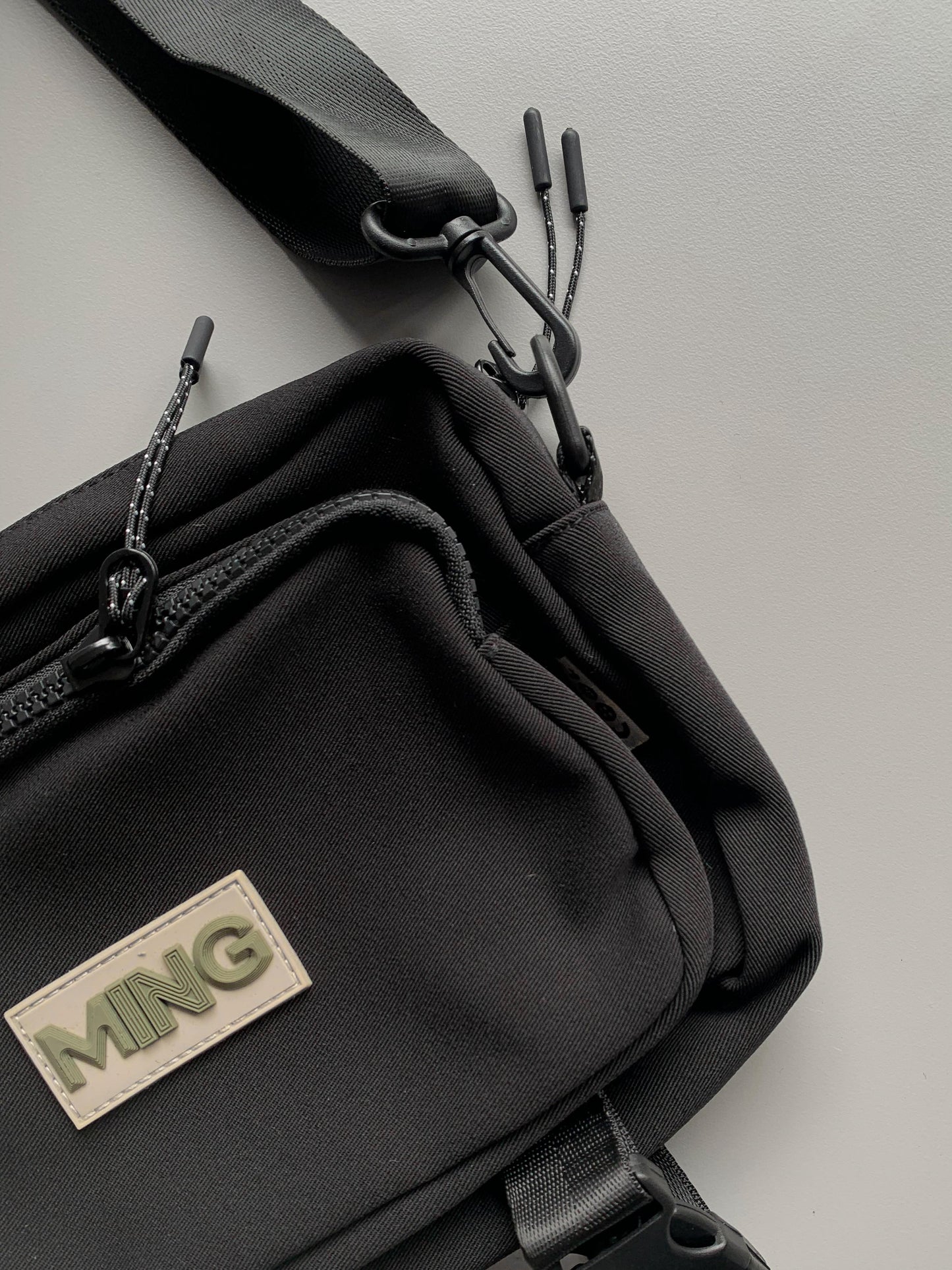 Ming Imp Small Sling