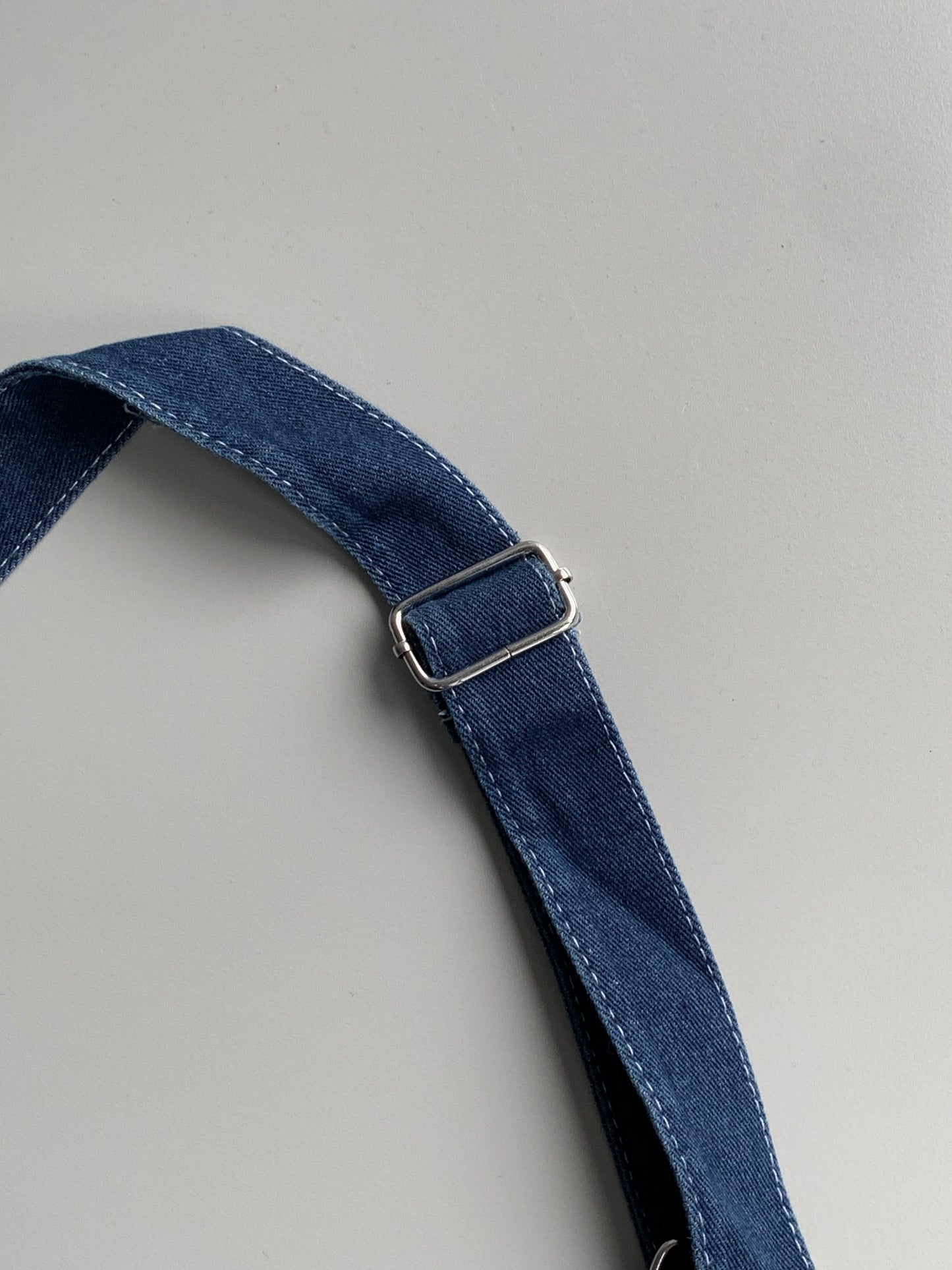 SEASCN-12 Denim Messenger