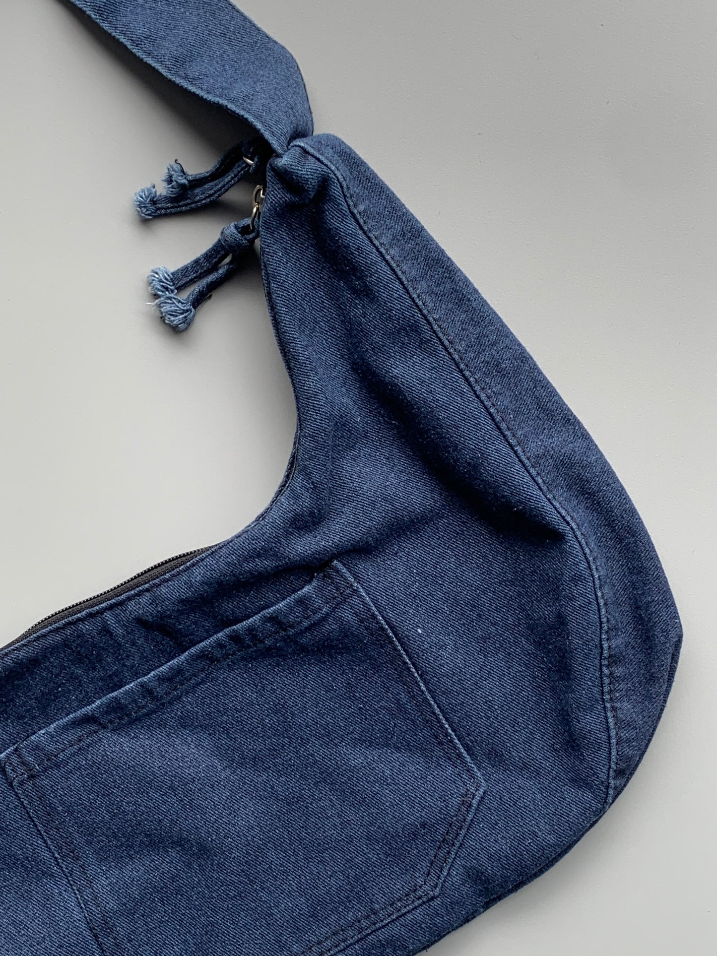 Eyuin Imp Denim Sling