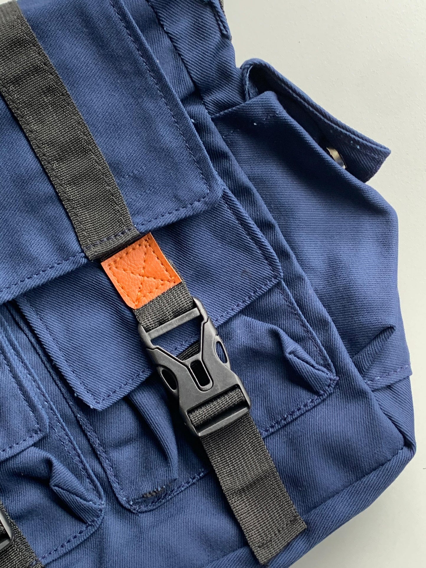 Riwo Messenger bag