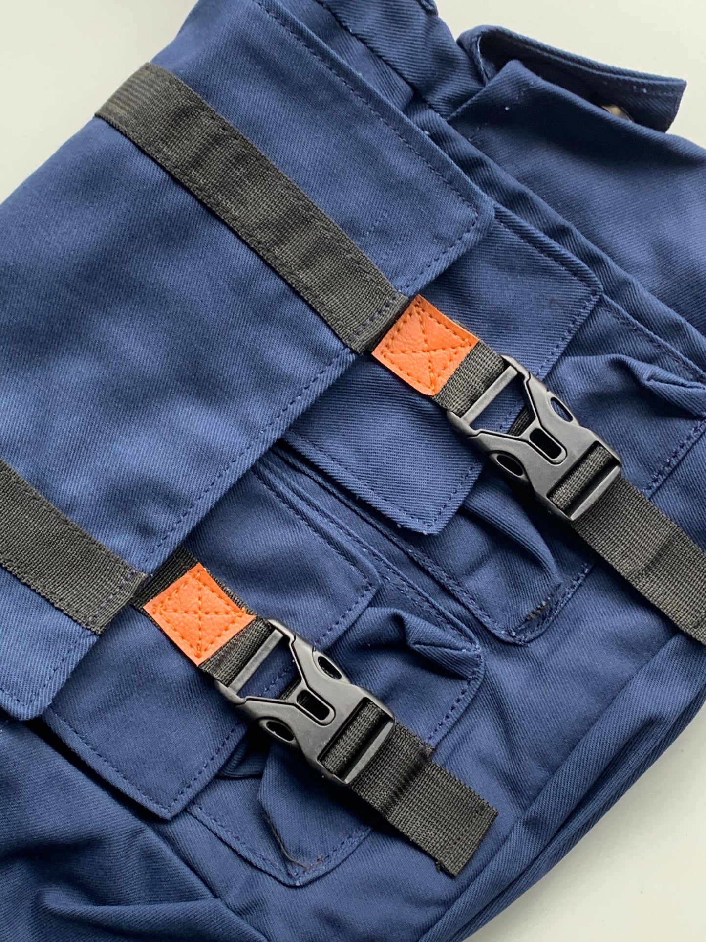 Riwo Messenger bag