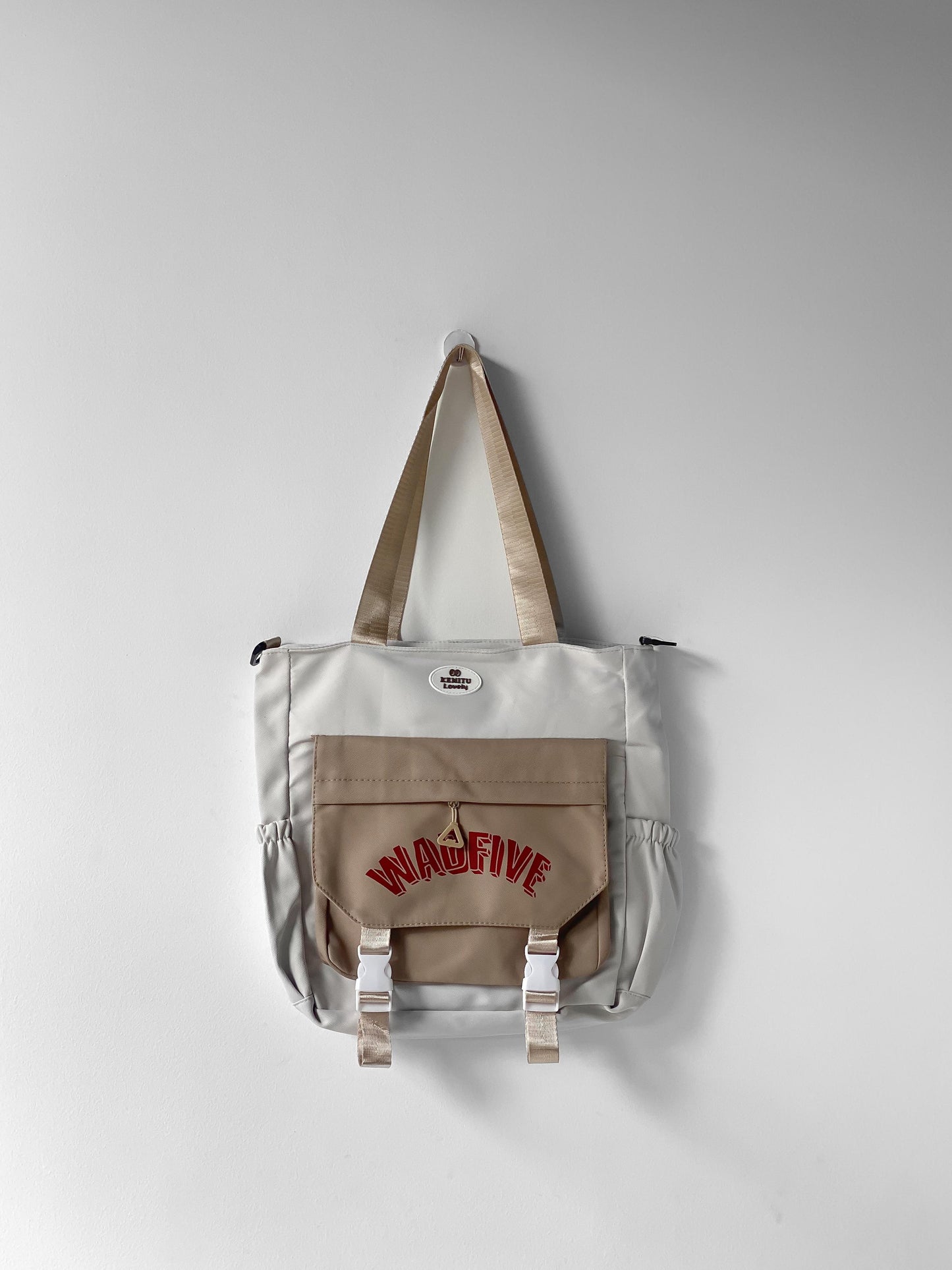 Waufive tote