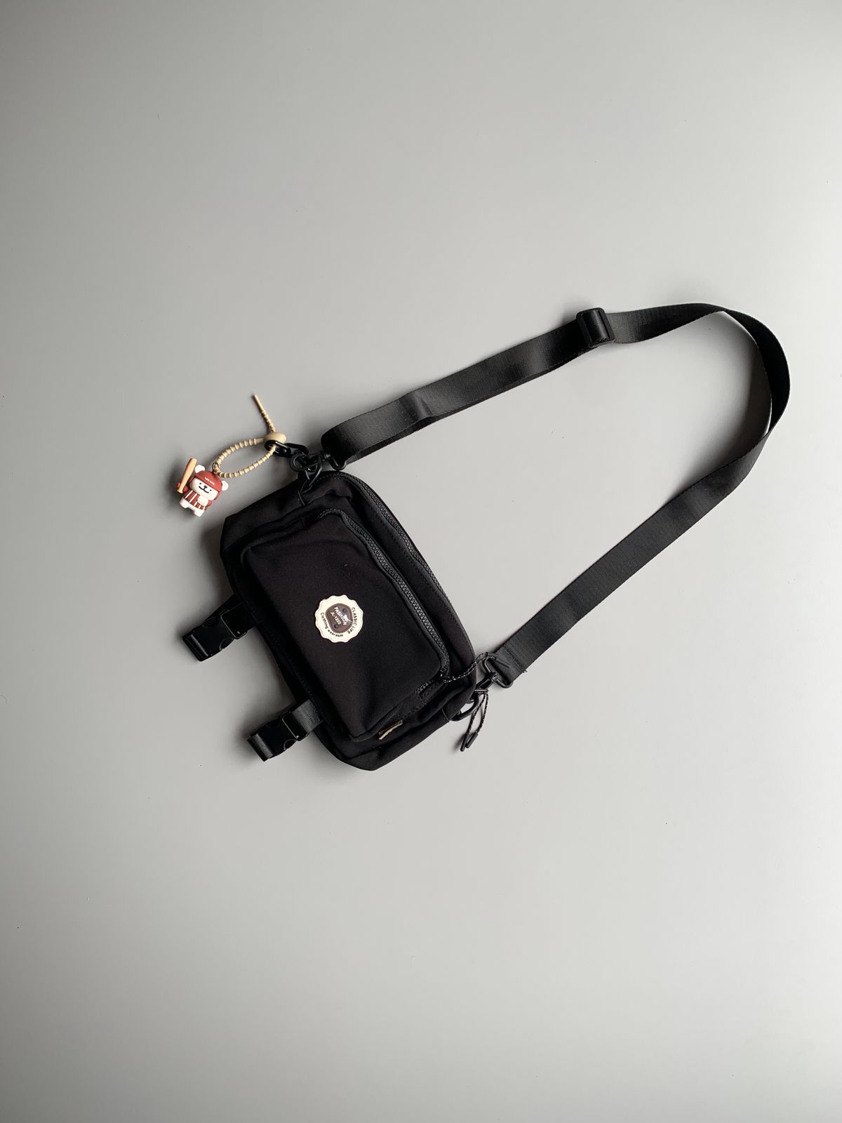 Yui Imp Small Sling