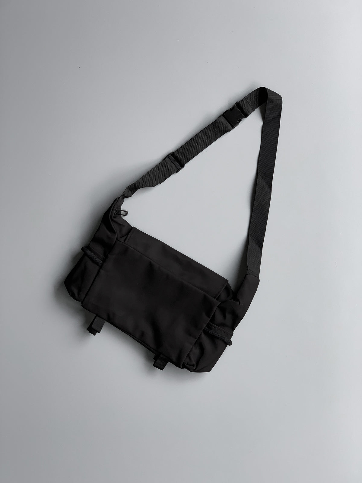 Milo Imp Messenger Bag