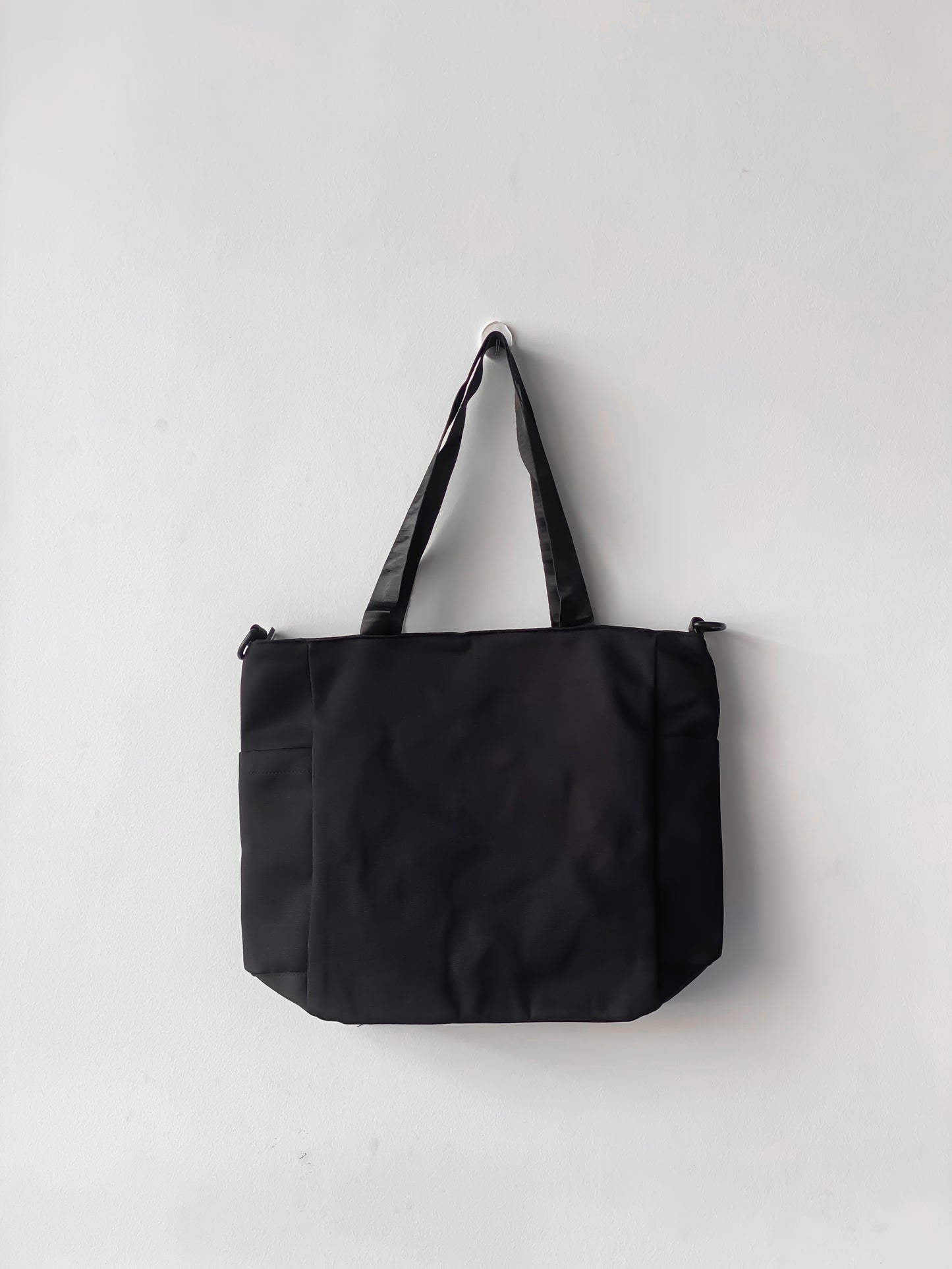 Rezio Black Tote