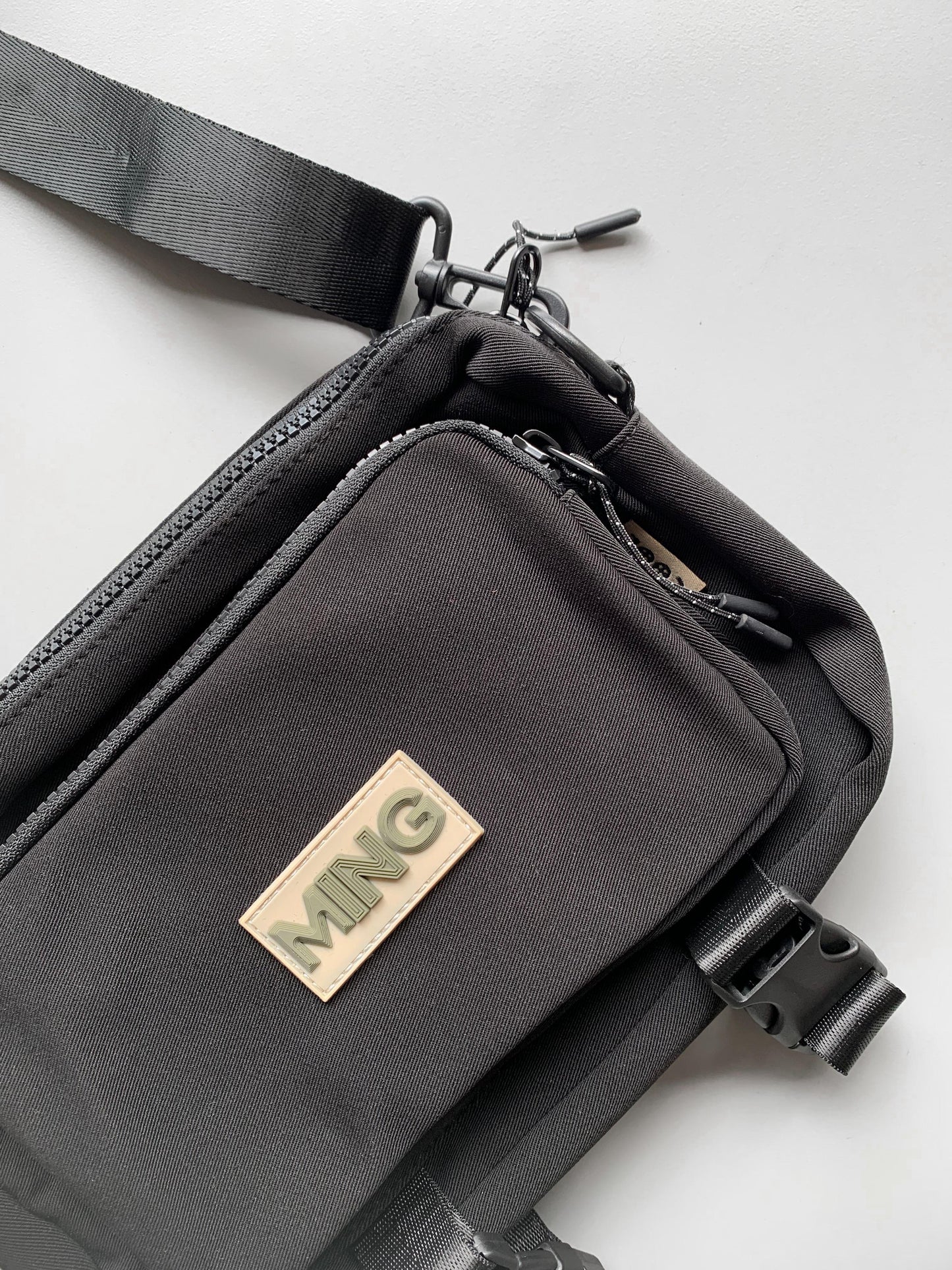 Ming Small Sling