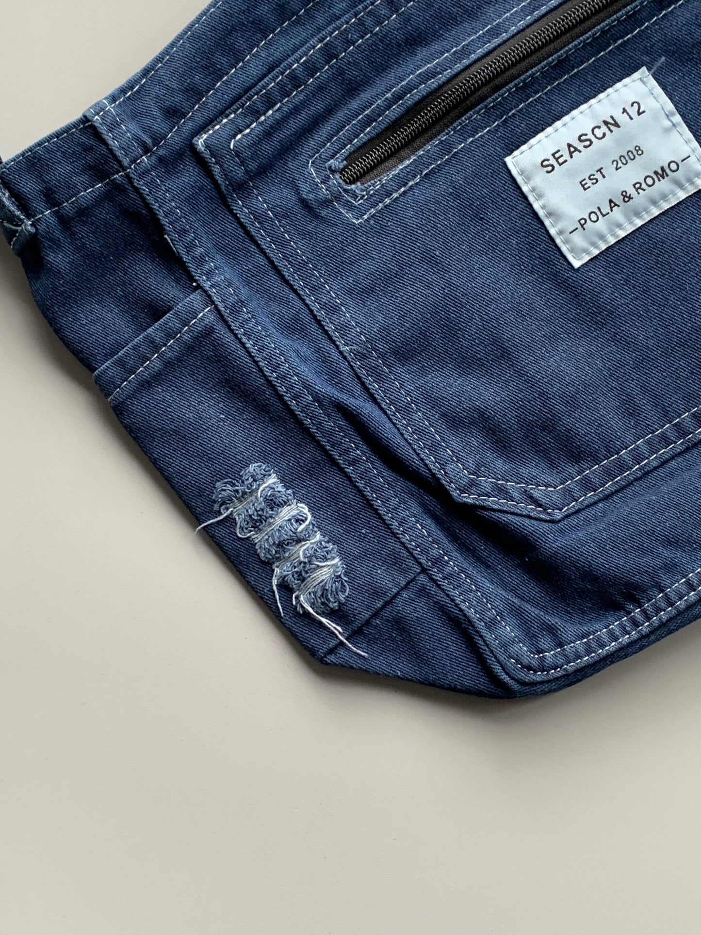 SEASCN-12 Denim Messenger