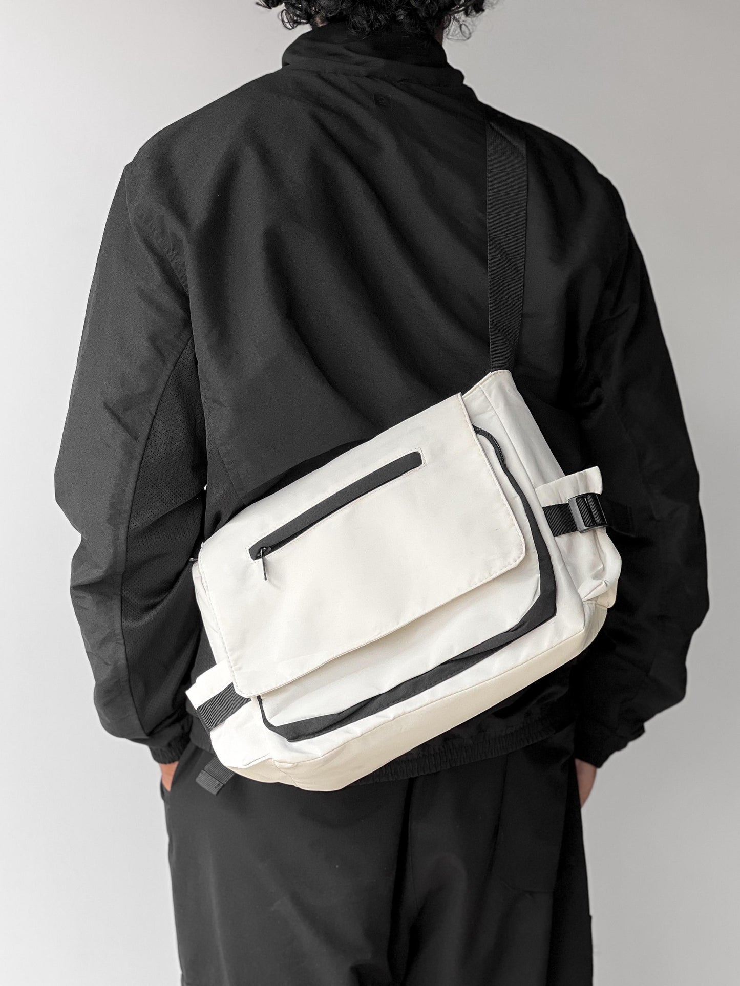 Axiom porter messenger