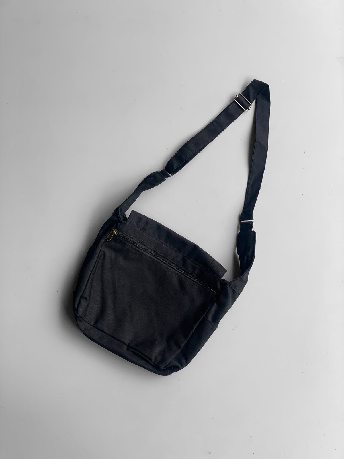 buy night owl messenger bag