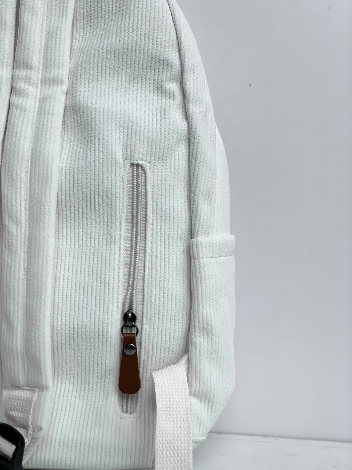 Reuin Corduroy Backpack -s