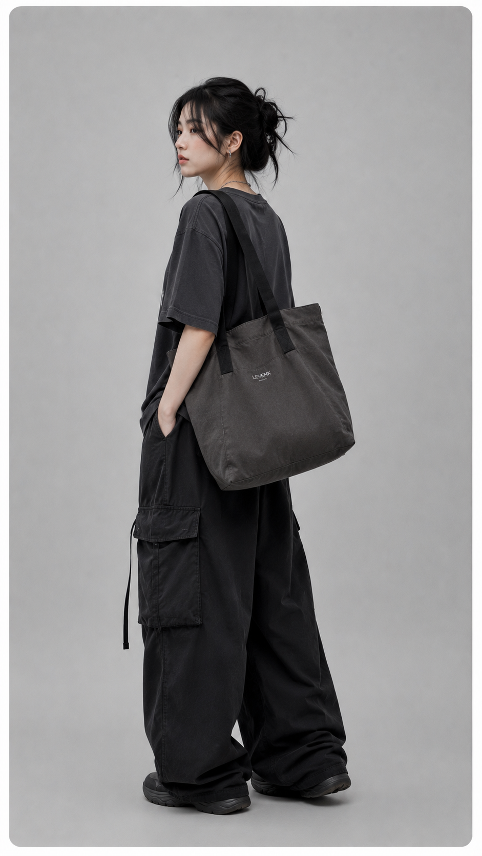 TOTE BAGS