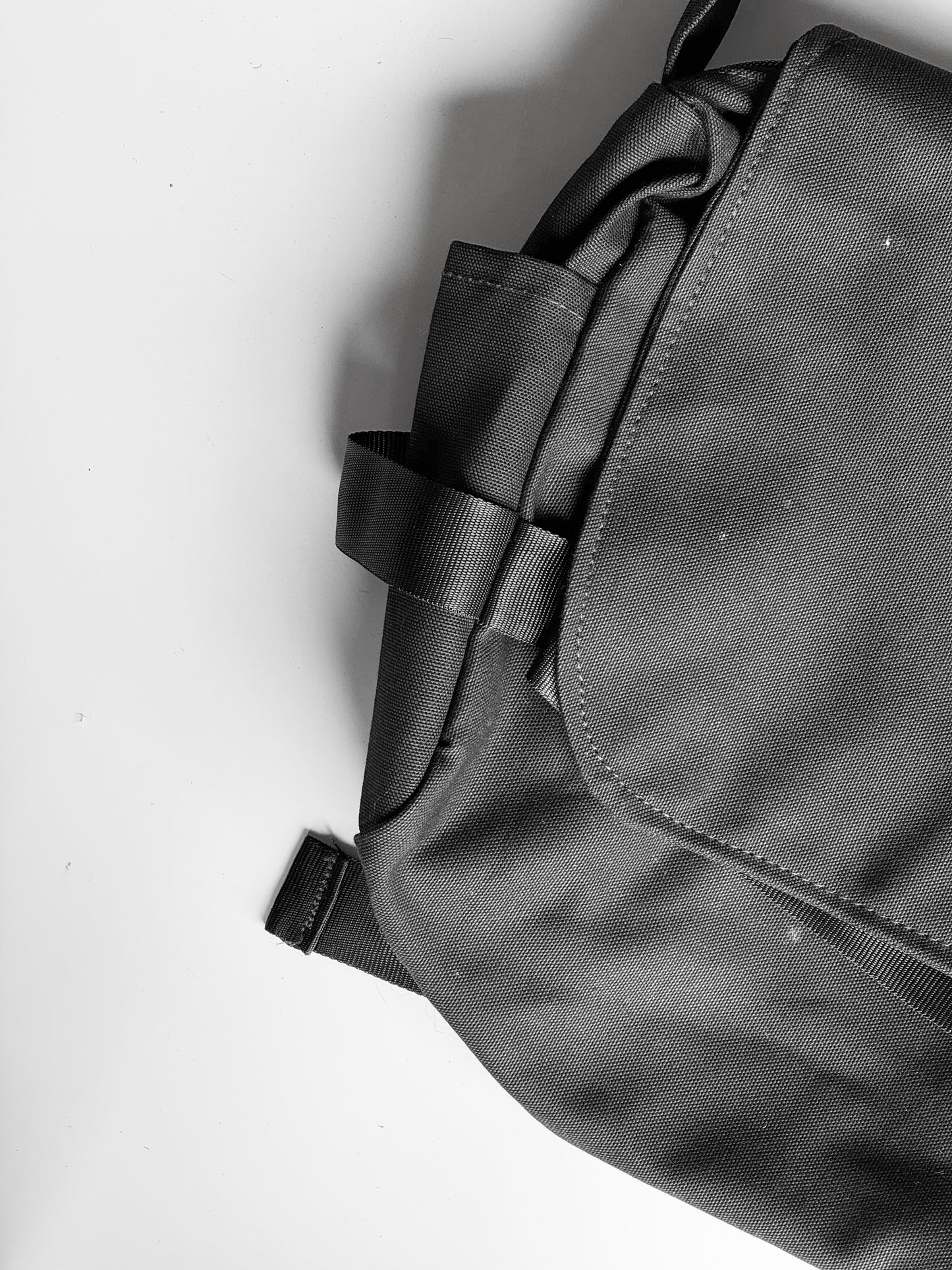 Exhan Black sling bag