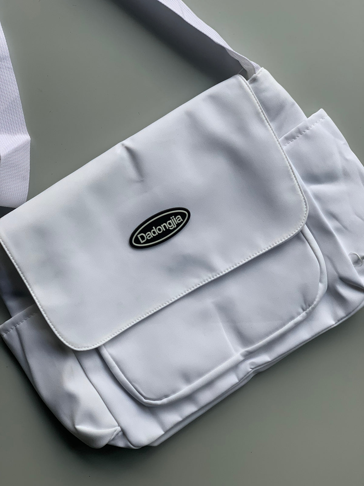 Dadongjia messenger bag