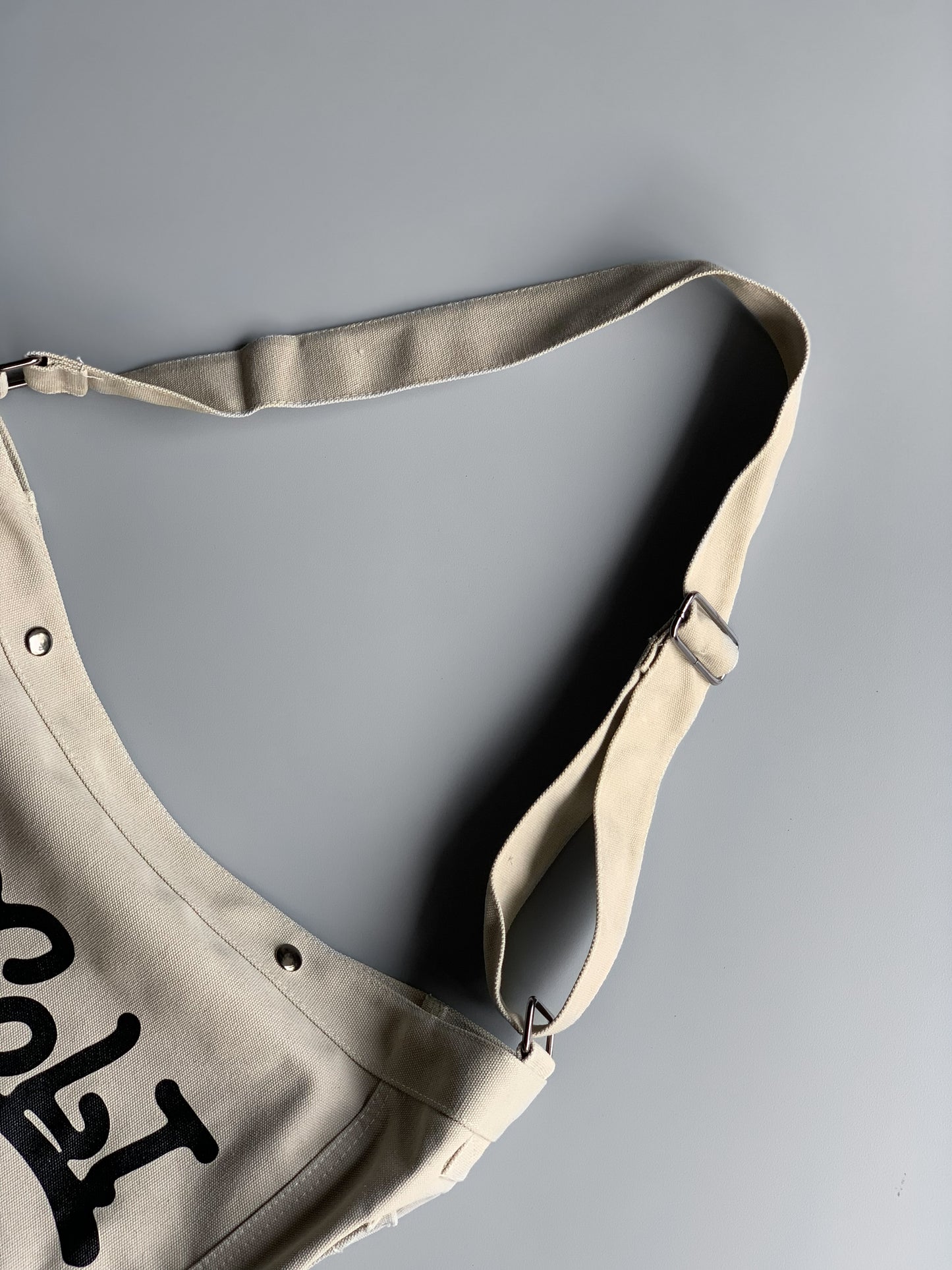 Redcolt Imp Messenger Bag