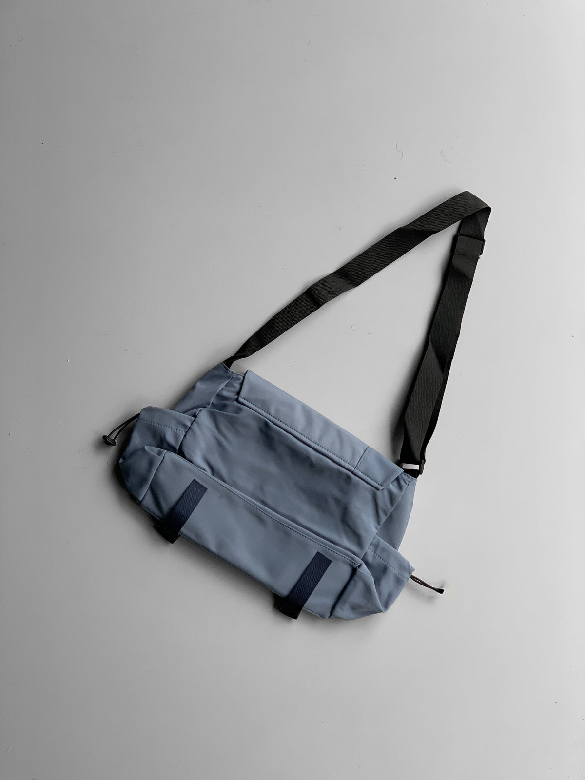 HEYMDD imp messenger bag