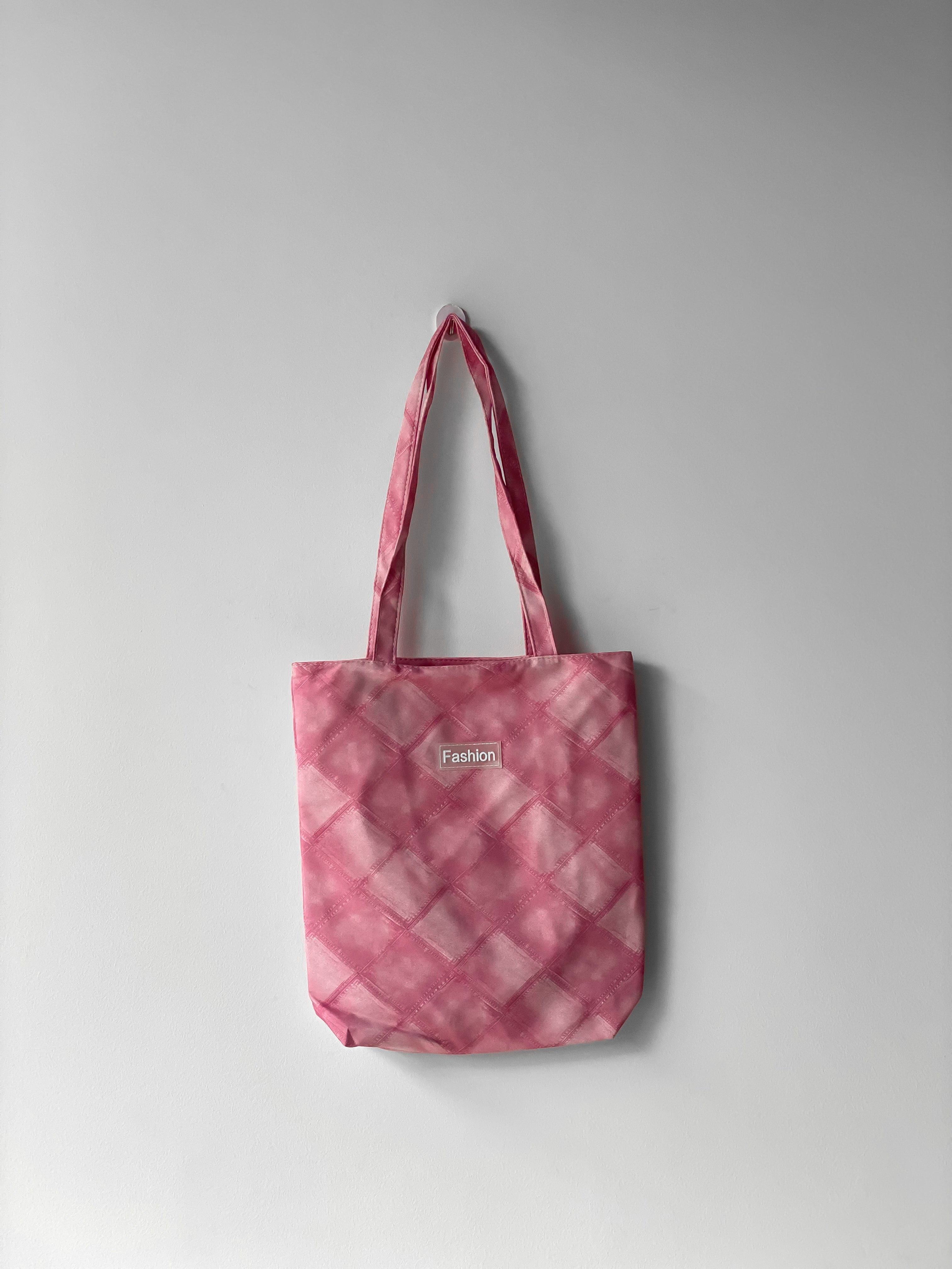 Printed pink tote