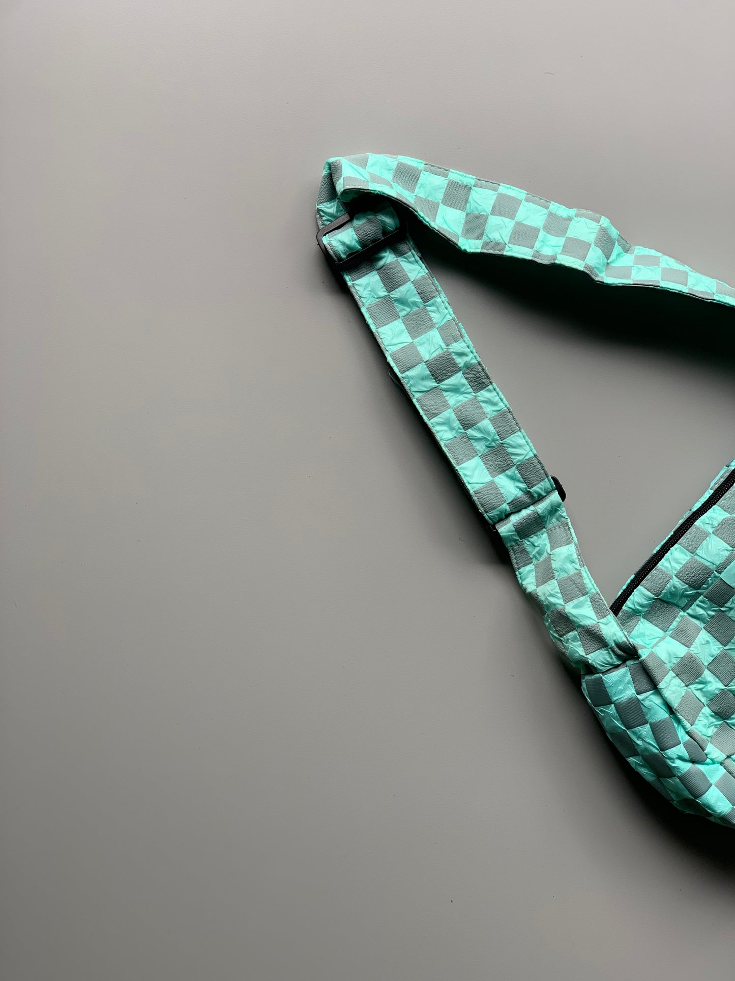 Nyx Imp Messenger Bag