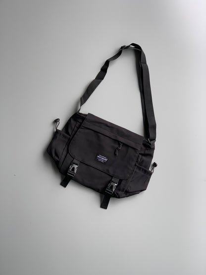 Vyuo Imp Black Messenger