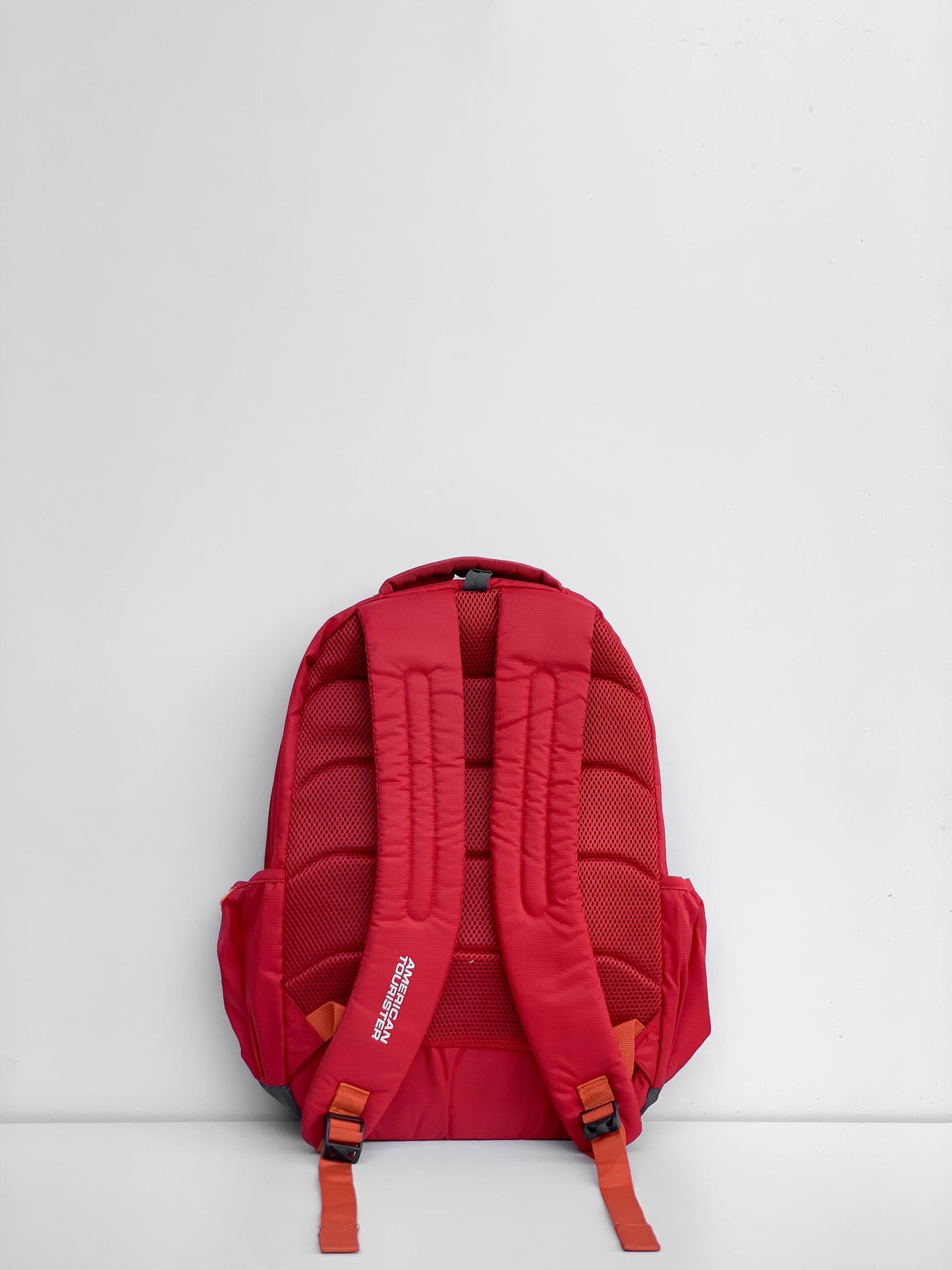 American tourister 0238