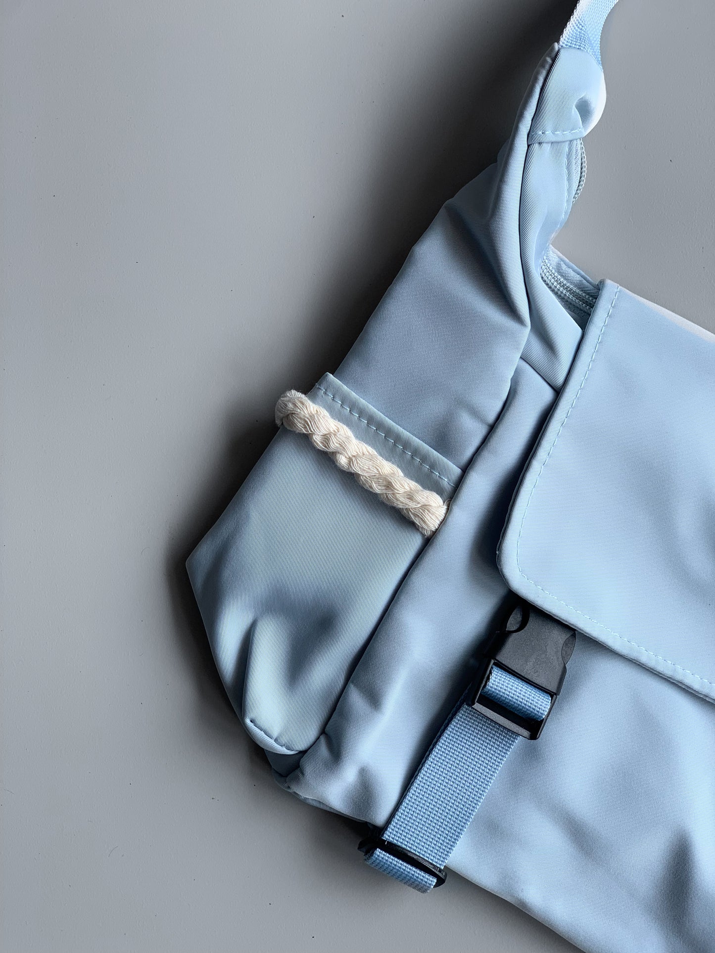 Milo Imp Messenger Bag