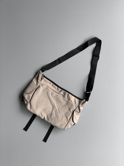 Mrmi Messenger Bag