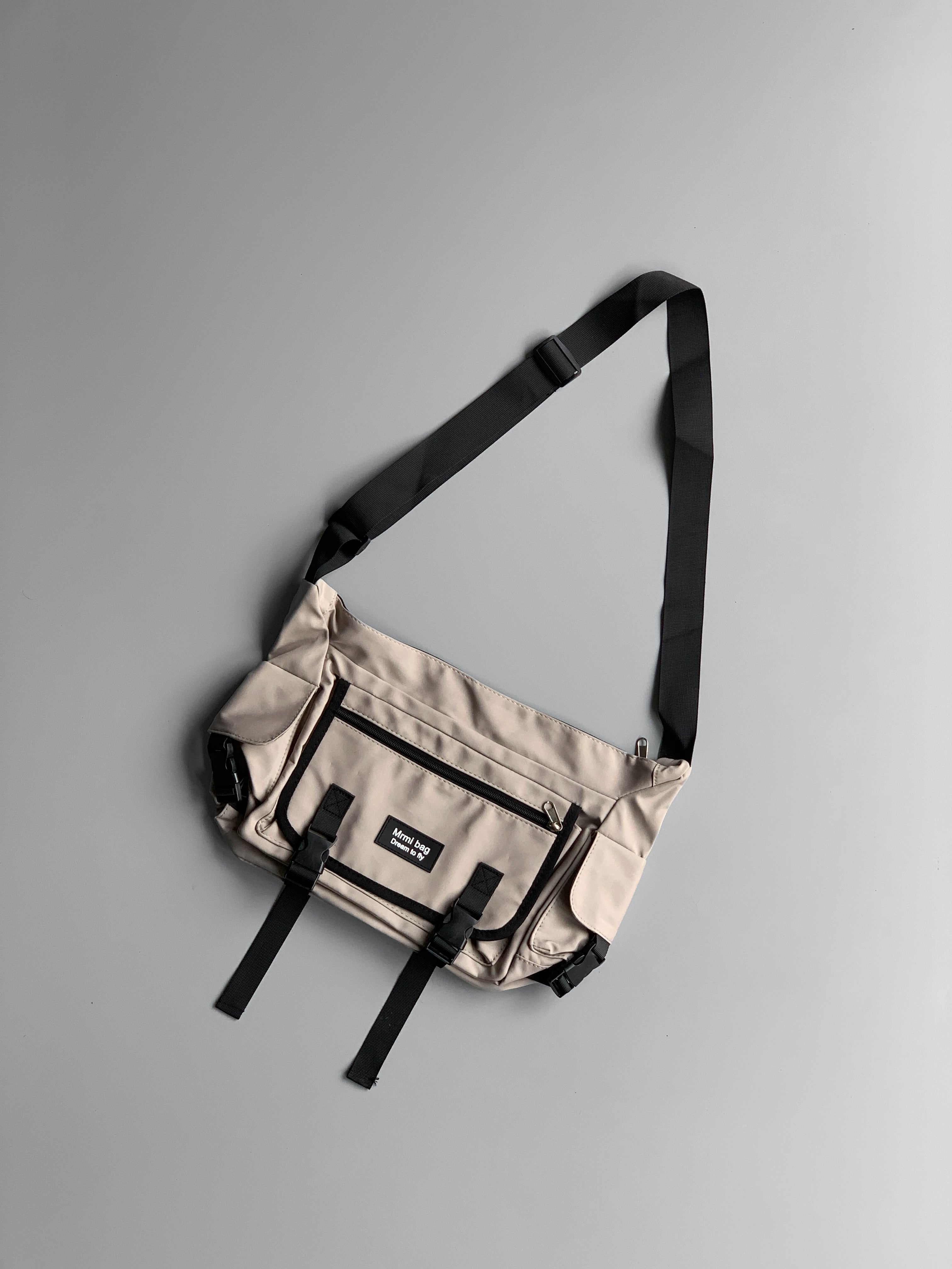 Mrmi Messenger Bag