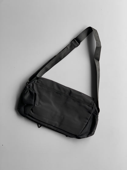 DERAM imp messenger bag