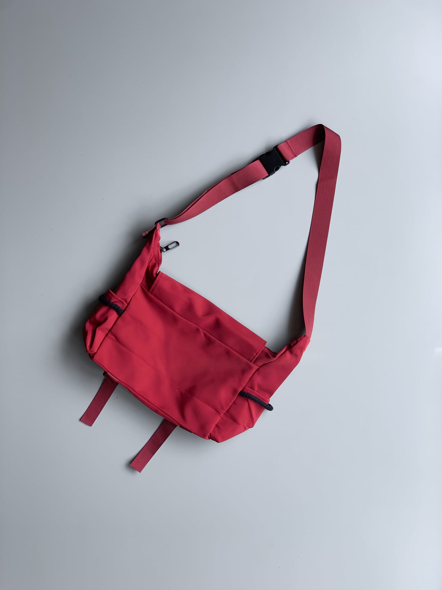 Milo Imp Messenger Bag