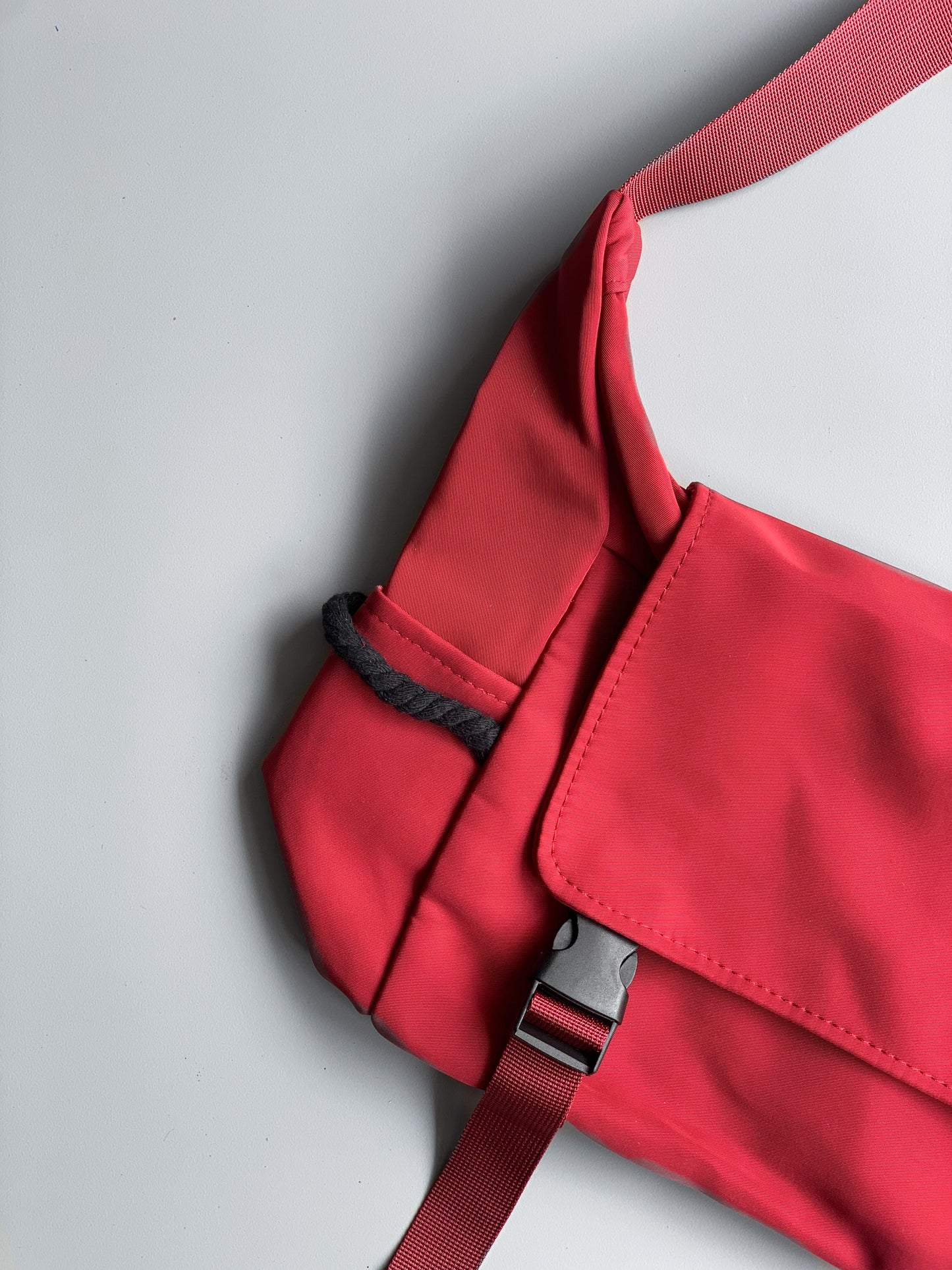 Milo Imp Messenger Bag
