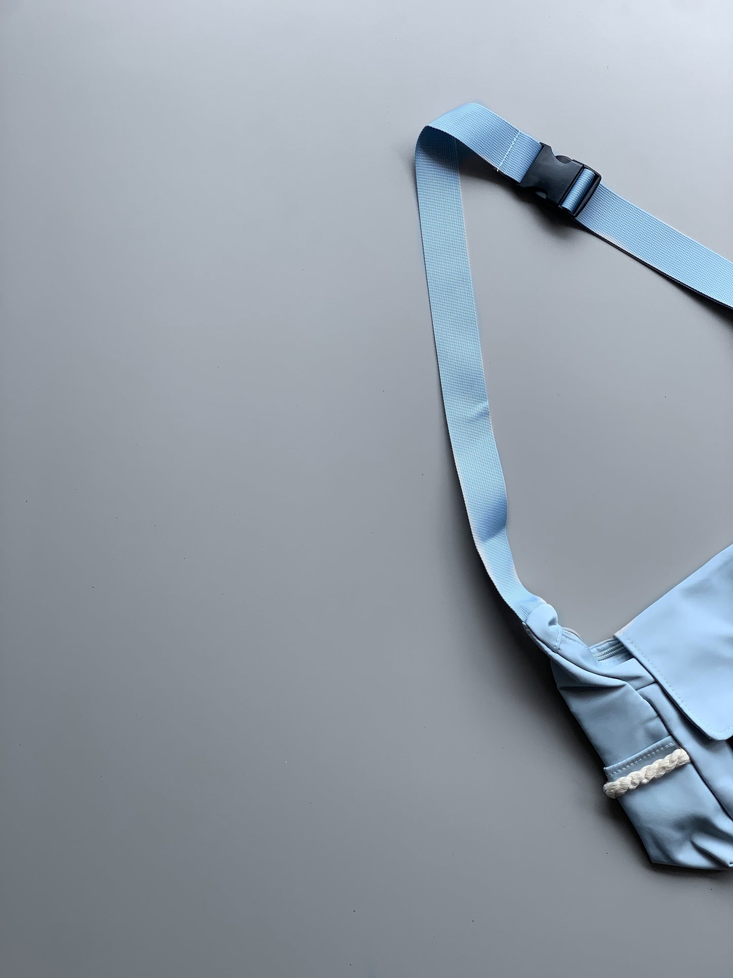 Milo Imp Messenger Bag