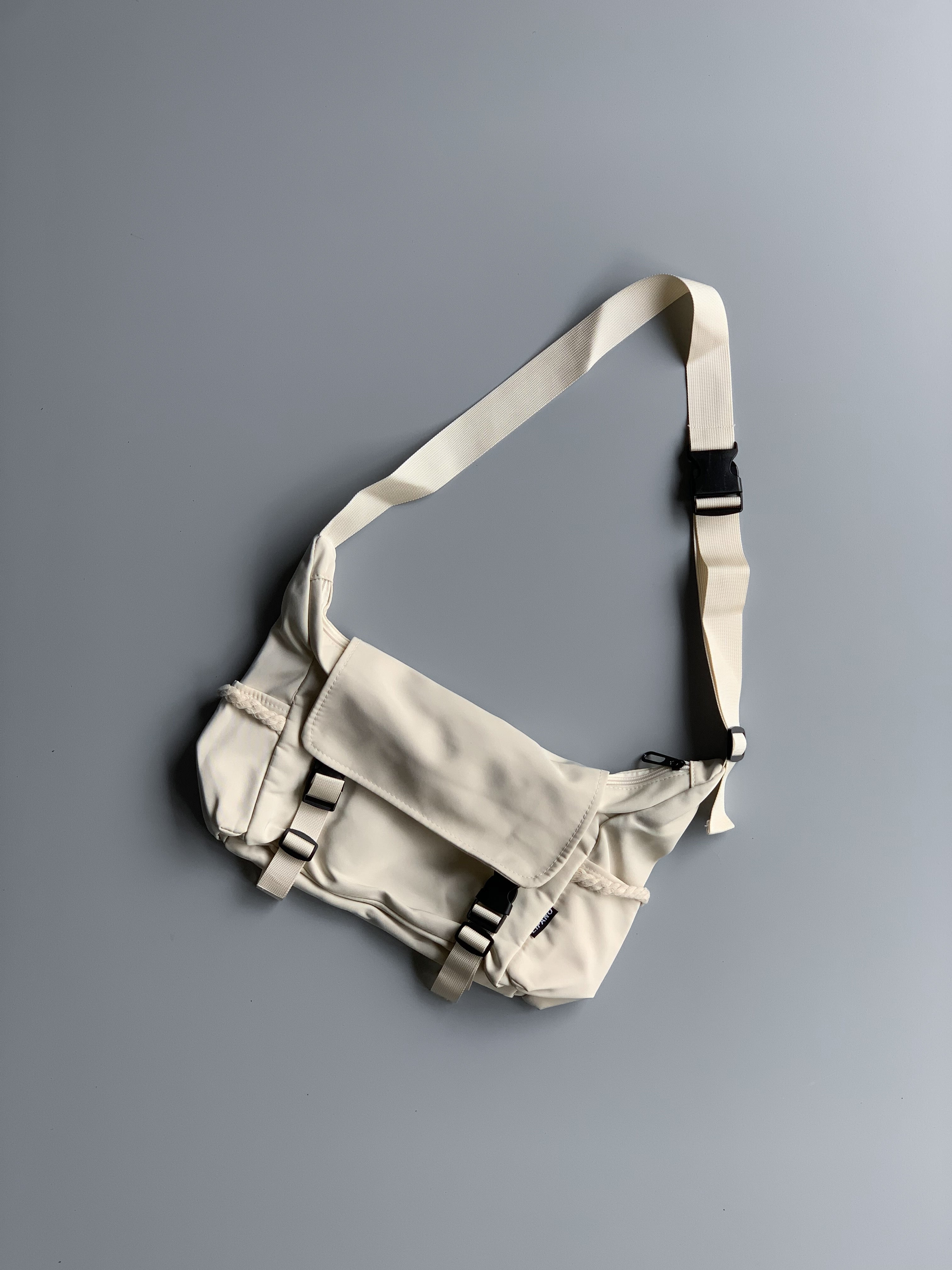 Milo Imp Messenger Bag