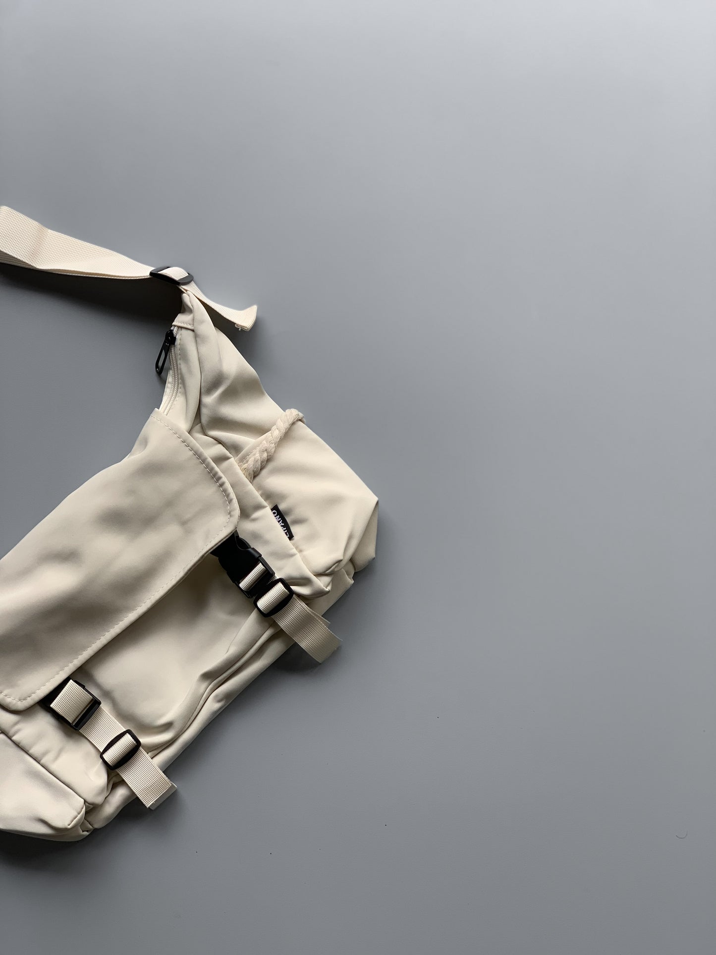 Milo Imp Messenger Bag