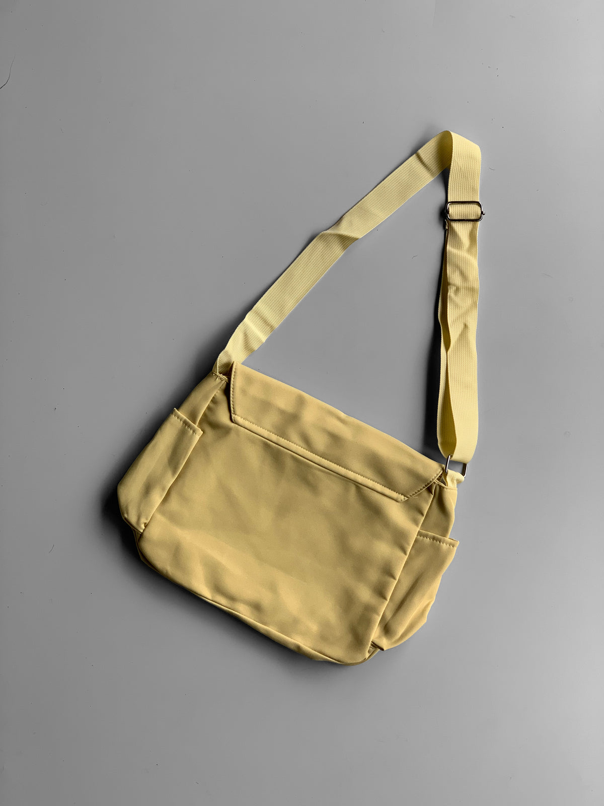 Dadongjia messenger bag