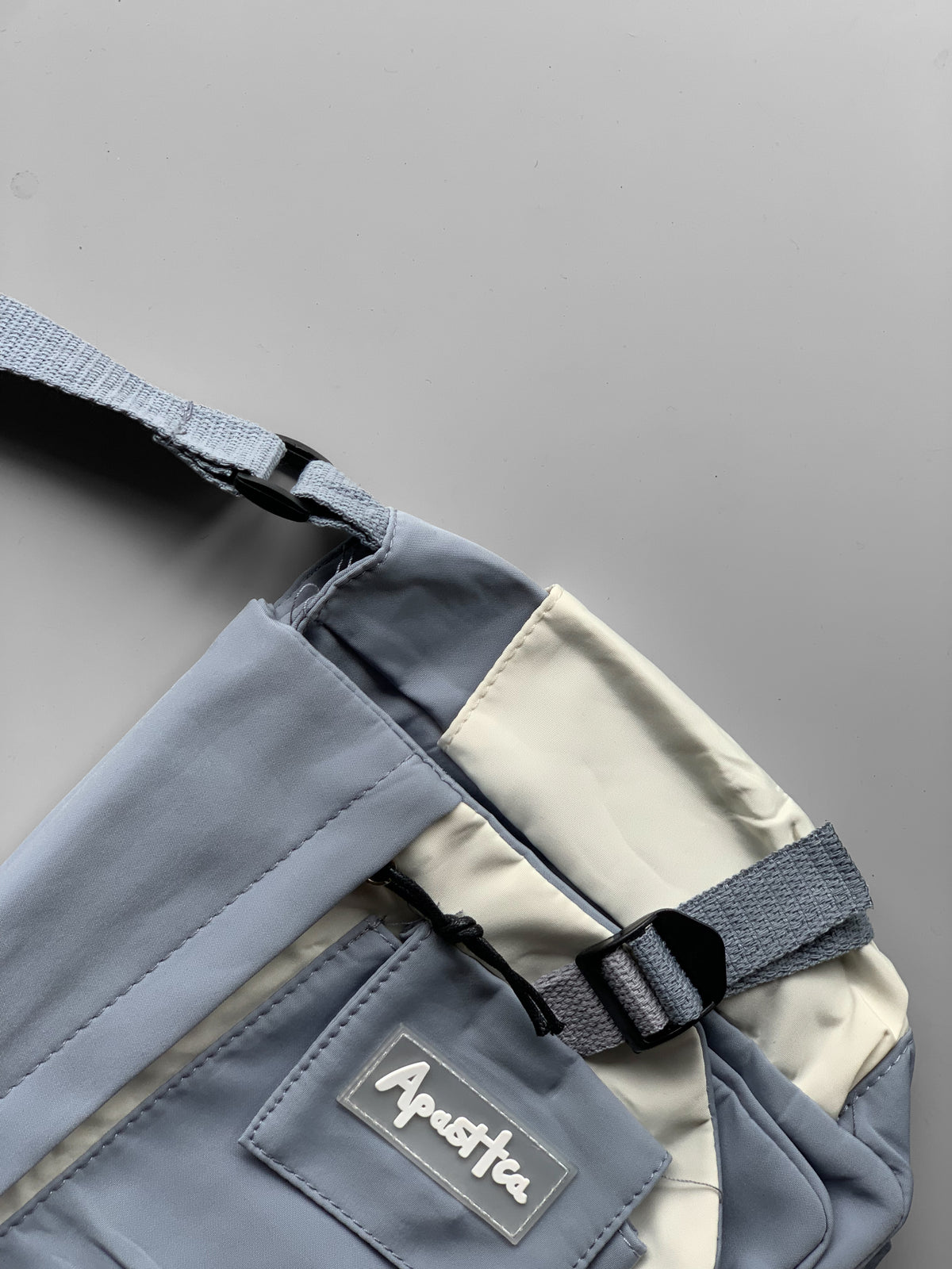Apostiea imp messenger bag