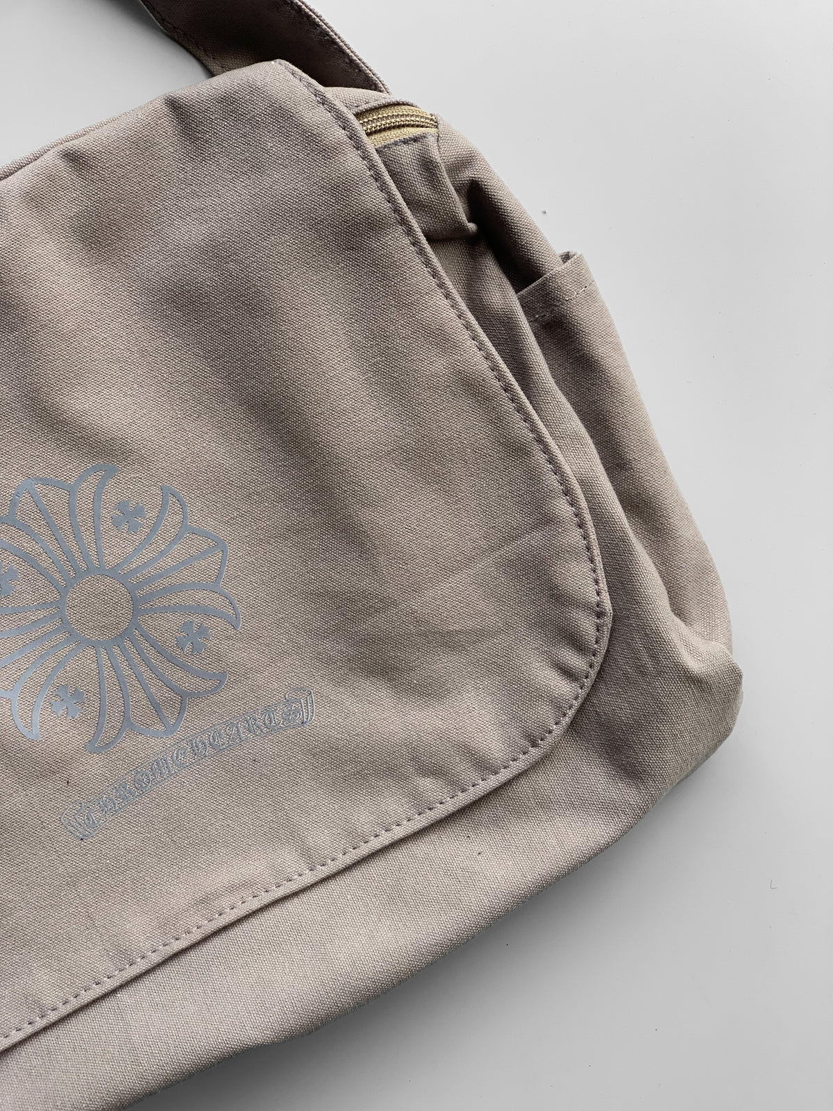 canvas messenger bag