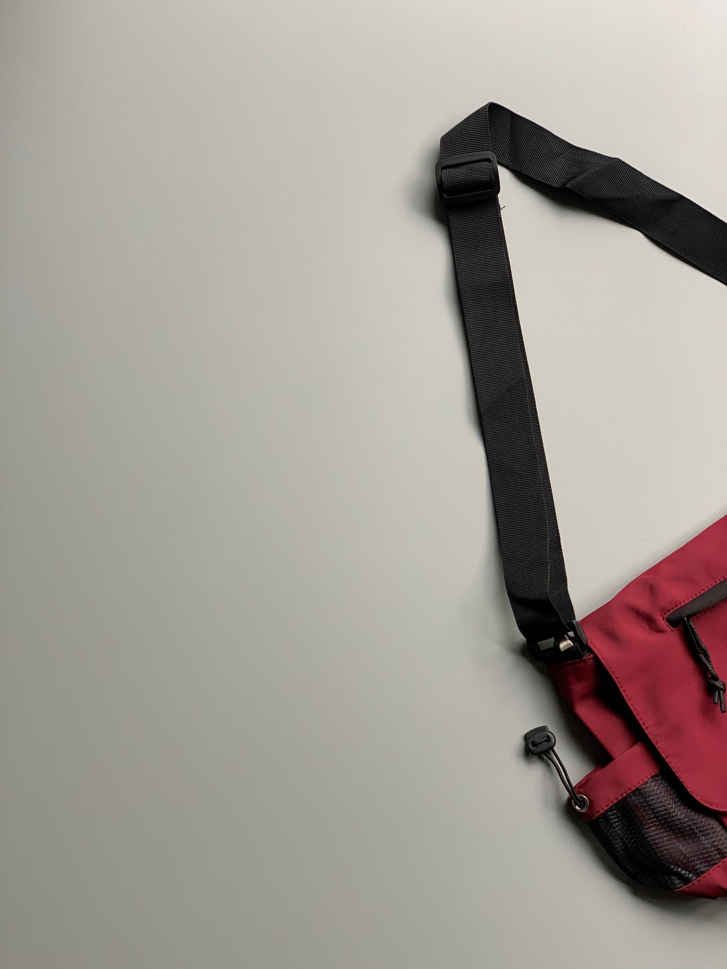 Source Imp Messenger Bag