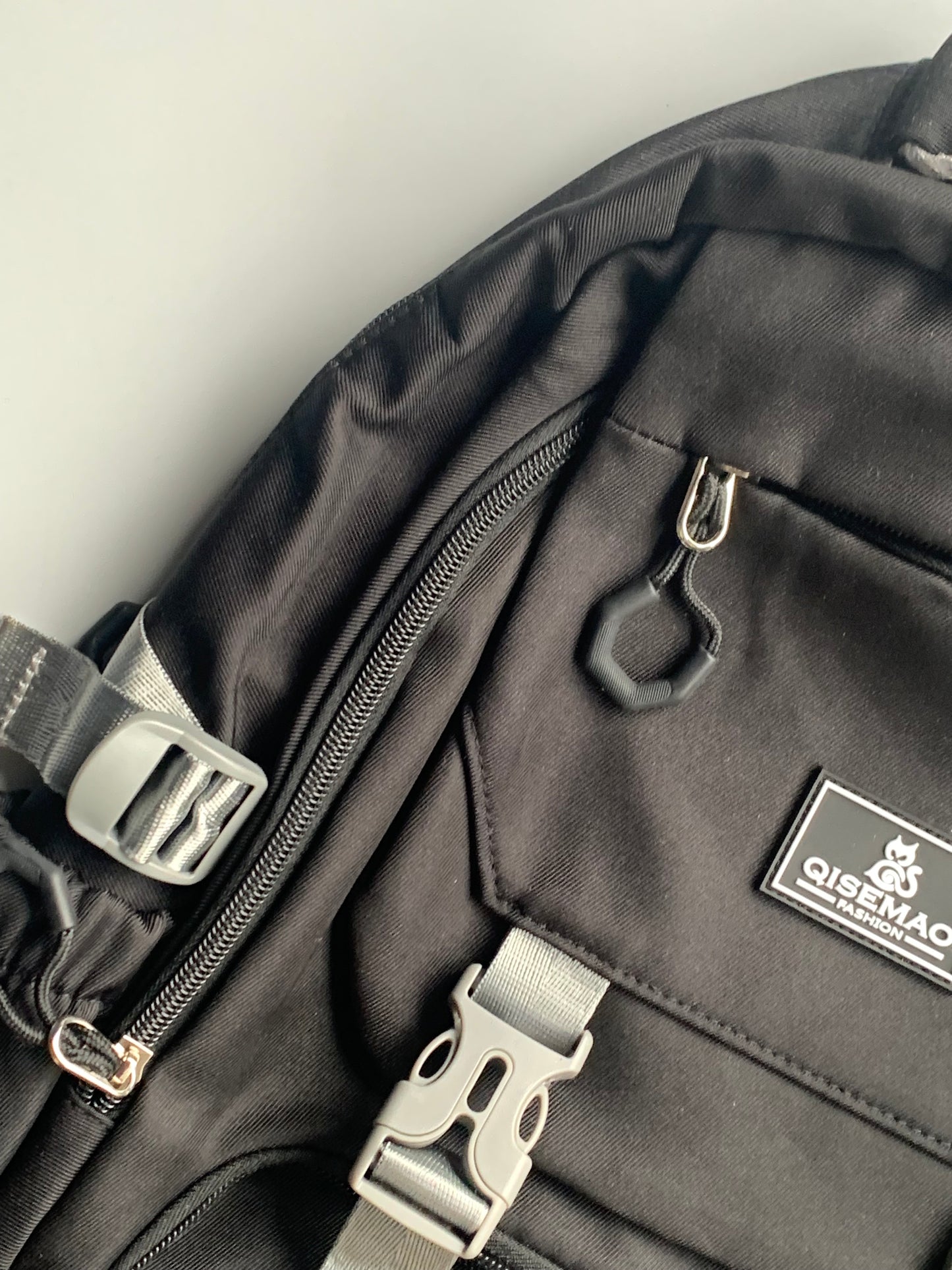 QISEMAO imp backpack