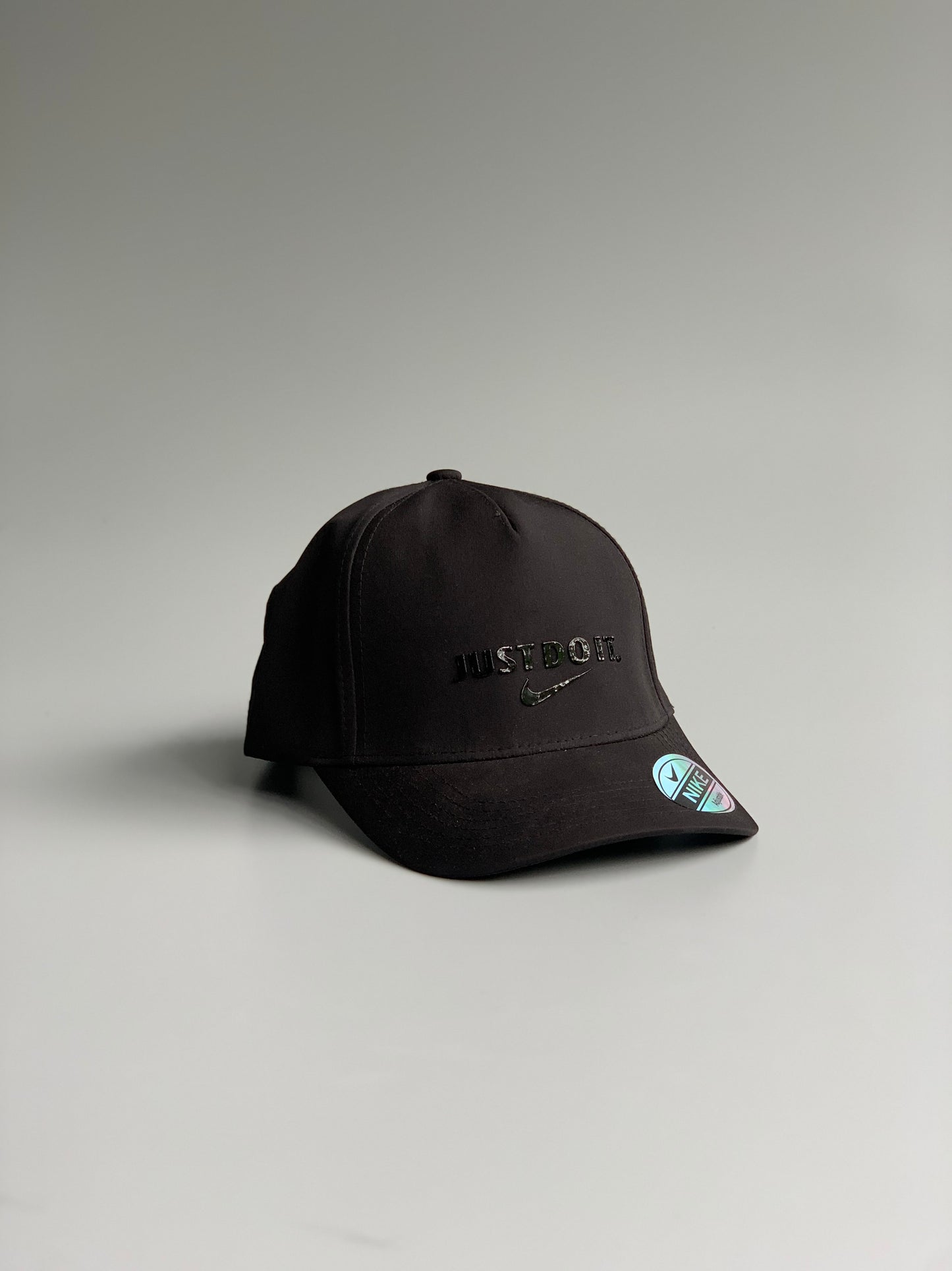 black Nike baseball cap